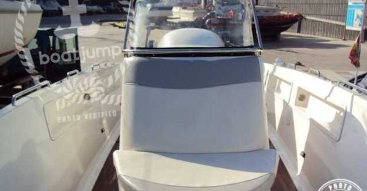 Chartern Sie motorboot in Marina Ibiza - Atomix 8.2 CC