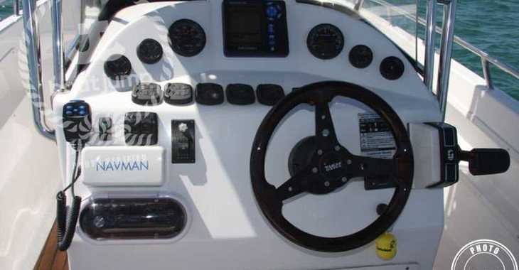 Rent a motorboat in Marina Ibiza - Atomix 8.2 CC