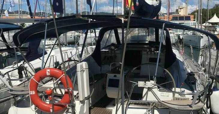 Rent a sailboat in Marina del Sur. Puerto de Las Galletas - Elan 434 Impression