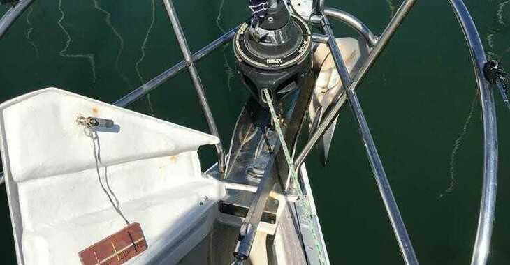 Rent a sailboat in Marina del Sur. Puerto de Las Galletas - Elan 434 Impression