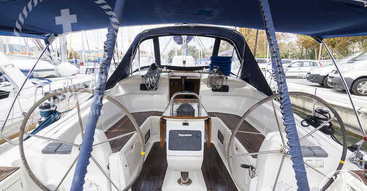 Rent a sailboat in Marina del Sur. Puerto de Las Galletas - Elan 434 Impression