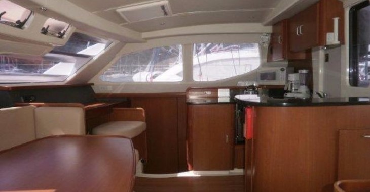 Rent a catamaran in True Blue Bay Marina - Leopard 46
