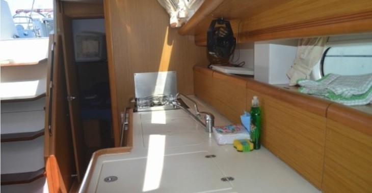 Rent a sailboat in True Blue Bay Marina - Sun Odyssey 44i