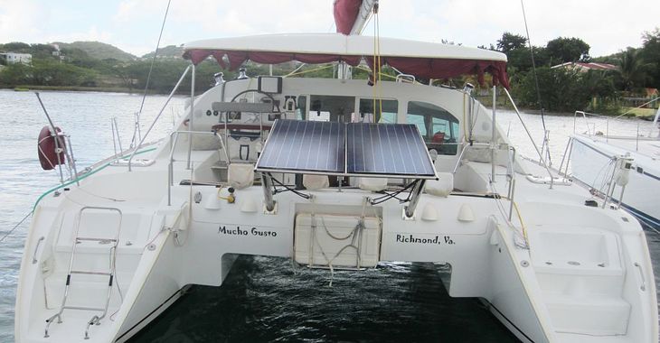 Rent a catamaran in True Blue Bay Marina - Lagoon 410