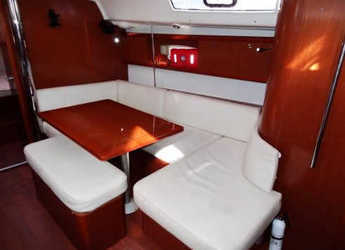 Rent a sailboat in Blue Lagoon - Oceanis 40