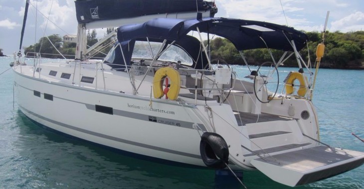 Rent a sailboat in True Blue Bay Marina - Bavaria Cruiser 45