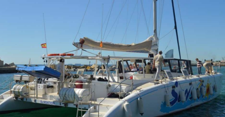 Alquilar catamarán en Port Olimpic de Barcelona - Catamarán vela 80