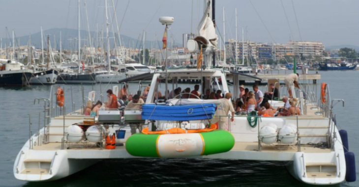 Louer catamaran à Port Olimpic de Barcelona - Catamarán vela 97