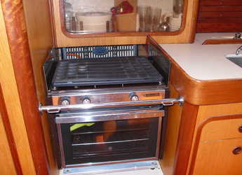 Chartern Sie segelboot in Club Nautic Cambrils - Beneteau Oceanis 430