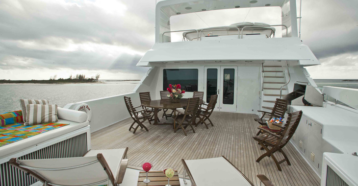 Rent a yacht in Palm Cay Marina - DELTA MARINE