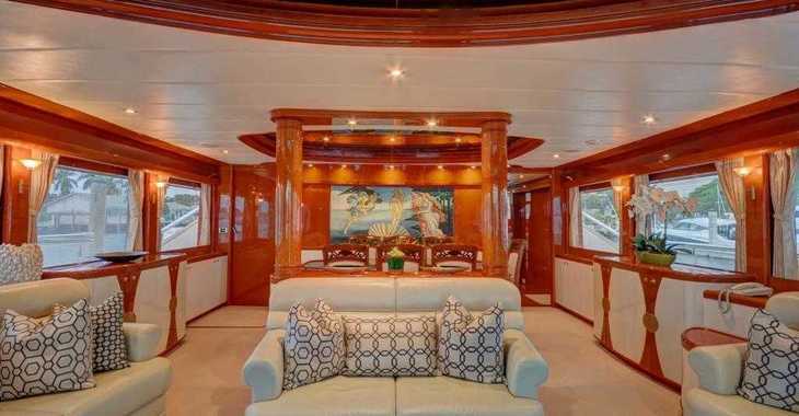 Rent a yacht in Palm Cay Marina - JOHNSON YACHTS