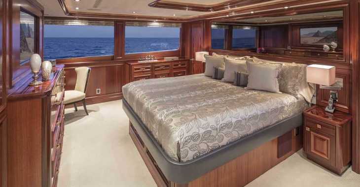 Chartern Sie yacht in Palm Cay Marina - WESTPORT