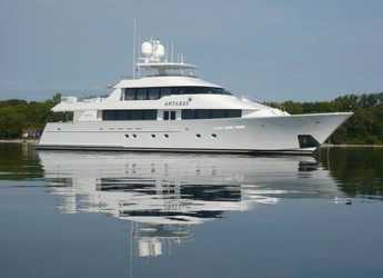 Rent a yacht in Palm Cay Marina - WESTPORT