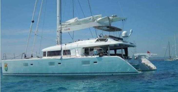 Rent a catamaran in Riviera Napolitana - Lagoon 620