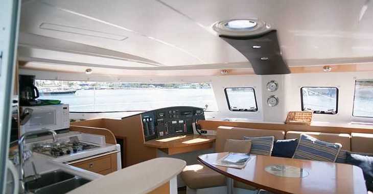 Rent a catamaran in Tradewinds - FOUNTAINE PAJOT LIPARI 41'
