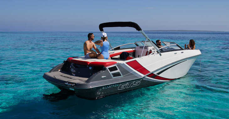 Rent a motorboat in Marina Botafoch - Glastron GTS 245