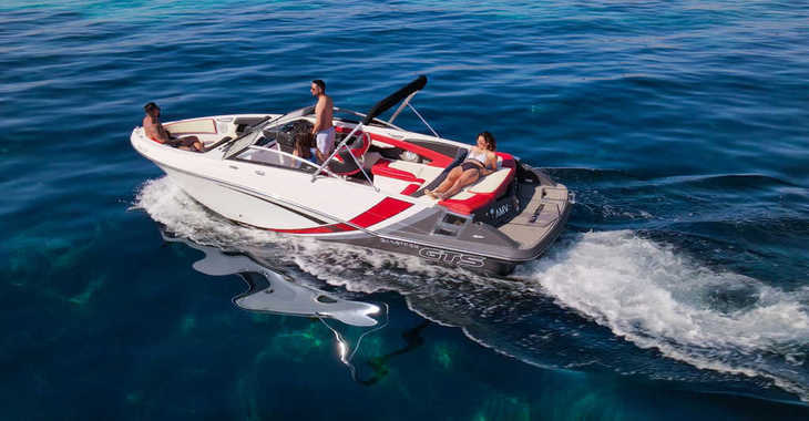 Louer bateau à moteur à Marina Botafoch - Glastron GTS 245