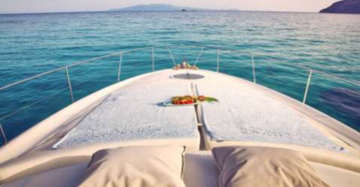 Chartern Sie yacht in Marina Ibiza - Pershing 43