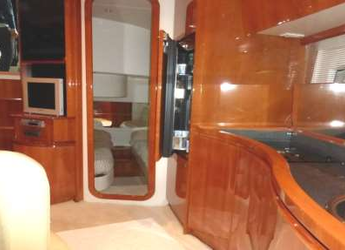 Alquilar yate en Marina Ibiza - Pershing 43