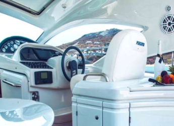 Alquilar yate en Marina Ibiza - Pershing 43