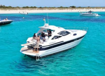 Alquilar yate en Marina Ibiza - Pershing 43