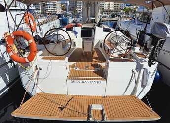 Chartern Sie segelboot in Club Naútico de Sant Antoni de Pormany - JEANNEAU SO 449