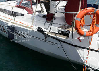 Chartern Sie segelboot in Club Naútico de Sant Antoni de Pormany - JEANNEAU SO 509