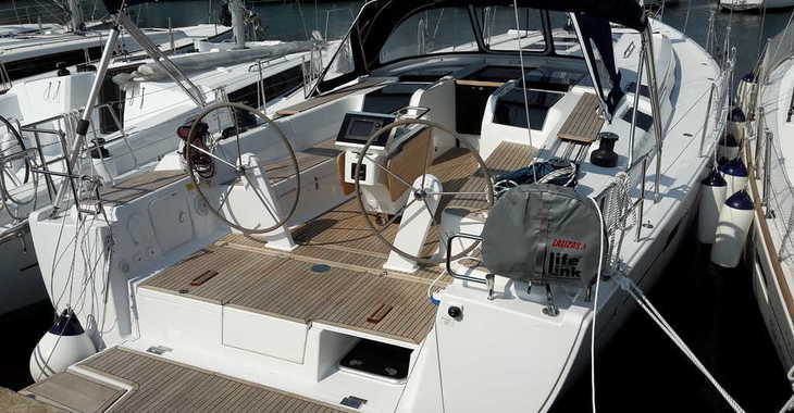 Rent a sailboat in Marina Kastela - Hanse 505