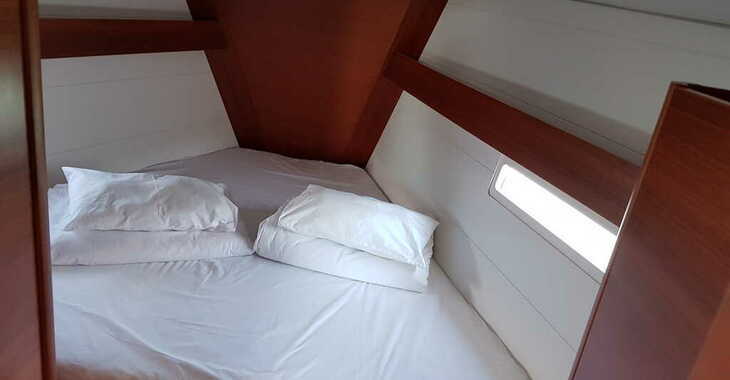 Rent a sailboat in Veruda - Dufour 412 Grand Large