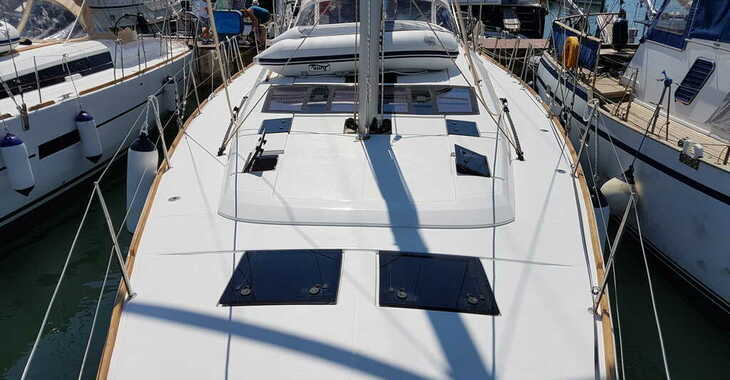 Rent a sailboat in Veruda - Dufour 512 Grand Large