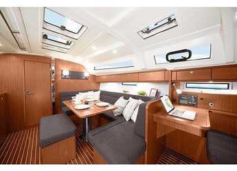 Rent a sailboat in Marina Sukosan (D-Marin Dalmacija) - Bavaria 41 BT '15