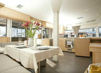 Louer catamaran à Trogir (ACI marina) - Lagoon 52 FLY