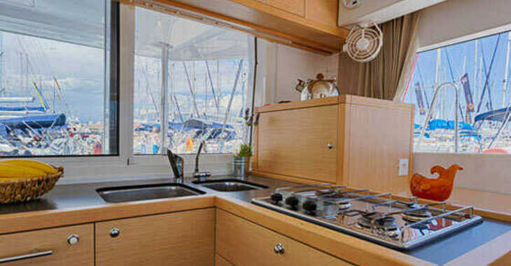Rent a catamaran in Marina Split (ACI Marina) - LAGOON 39
