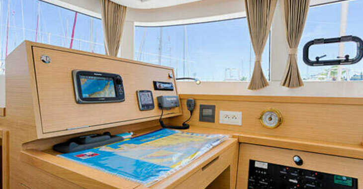 Louer catamaran à Split (ACI Marina) - LAGOON 39
