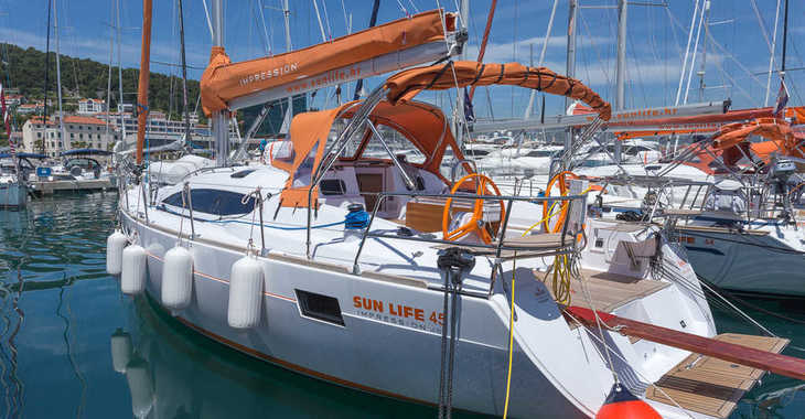 Rent a sailboat in Split (ACI Marina) - Elan 45 Impression