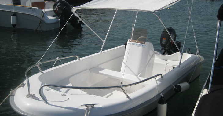 Rent a motorboat in Port de Soller - 400 Fiber