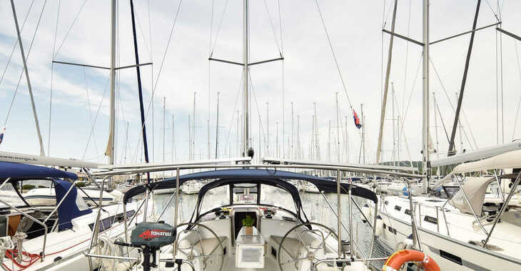 Rent a sailboat in Marina Sukosan (D-Marin Dalmacija) - Oceanis 43