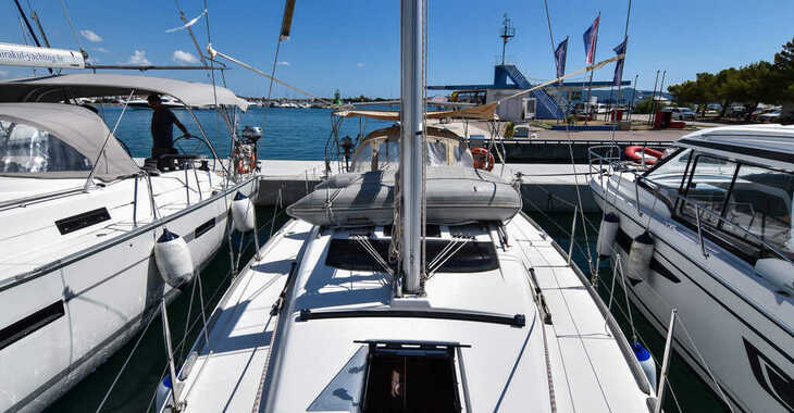 Chartern Sie segelboot in Marina Sukosan (D-Marin Dalmacija) - Dufour 350 GL