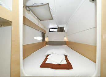 Noleggiare catamaran in Marina Tankerkomerc - Lipari 41