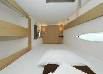 Noleggiare catamaran in Marina Tankerkomerc - Lipari 41