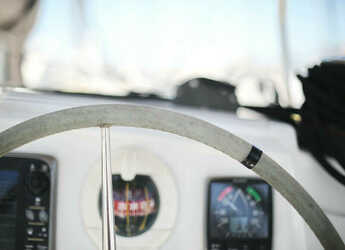 Noleggiare catamaran in Marina Tankerkomerc - Lipari 41