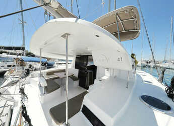 Noleggiare catamaran in Marina Tankerkomerc - Lipari 41