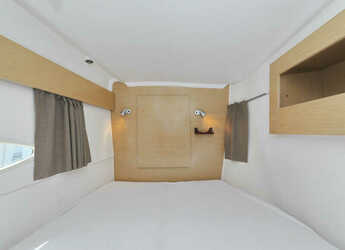 Noleggiare catamaran in Marina Tankerkomerc - Lipari 41