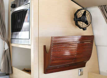 Noleggiare catamaran in Marina Tankerkomerc - Lipari 41