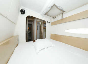 Noleggiare catamaran in Marina Tankerkomerc - Lipari 41