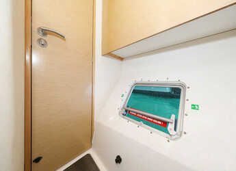 Noleggiare catamaran in Marina Tankerkomerc - Lipari 41