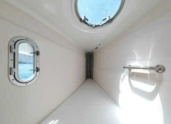 Noleggiare catamaran in Marina Tankerkomerc - Lipari 41