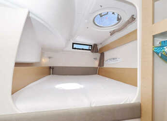 Noleggiare catamaran in Marina Tankerkomerc - Lipari 41