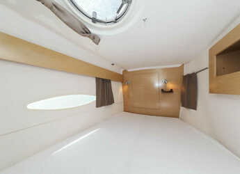 Noleggiare catamaran in Marina Tankerkomerc - Lipari 41