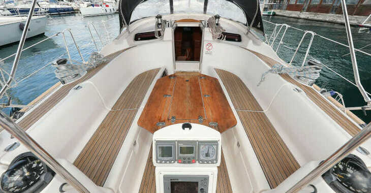 Rent a sailboat in Marina Tankerkomerc - Bavaria 50 Cruiser